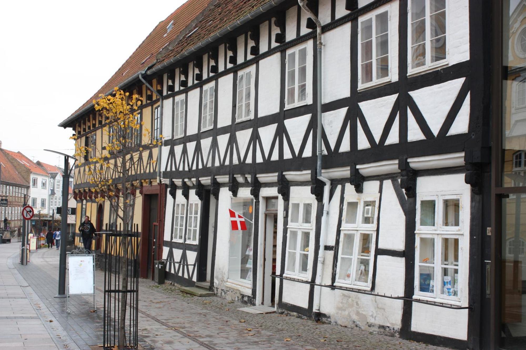 Holmehuset Bed & Breakfast คาลุนด์บอร์ก ภายนอก รูปภาพ